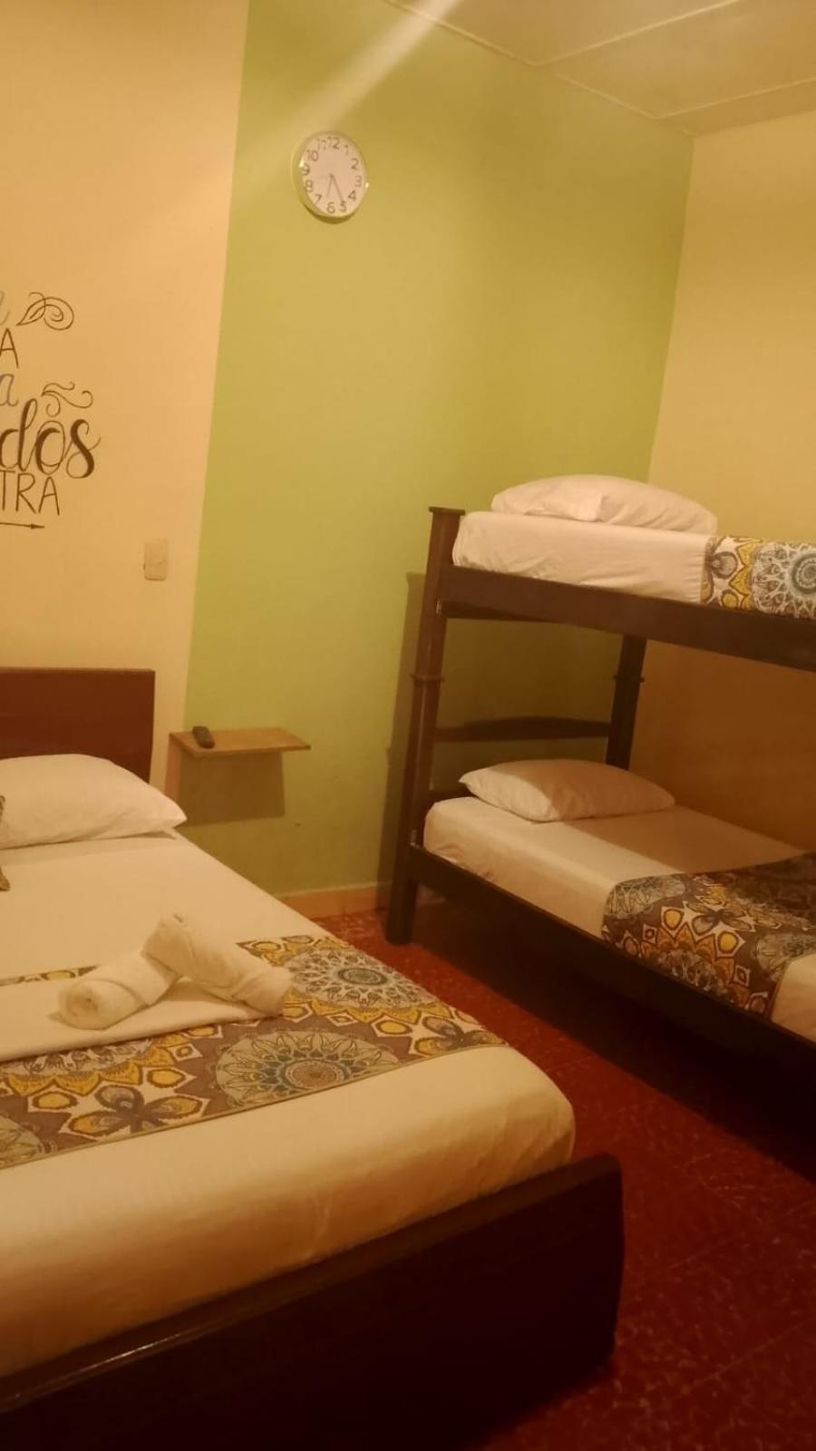 Adventure Hostel サン・ヒル エクステリア 写真